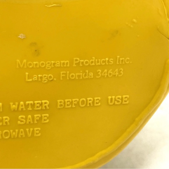 Vintage Walt Disney 12" Donald Duck Hard Plastic Water Bottle w/straw - Picture 9 of 10